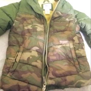 Boys,kids Healthtex Green Camo Hoodie Puffer Jacket size 4t/np4
